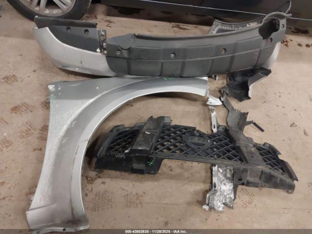 Nissan Frontier Sv 4x4 Image 16