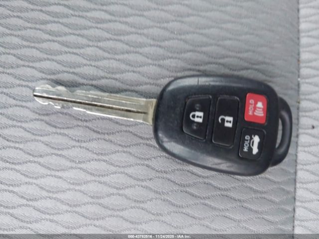 Toyota Corolla Le Image 6