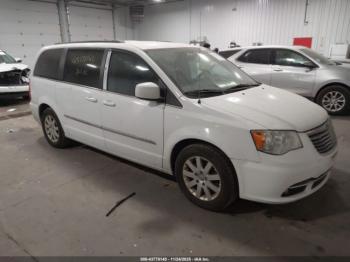  Salvage Chrysler Town & Country
