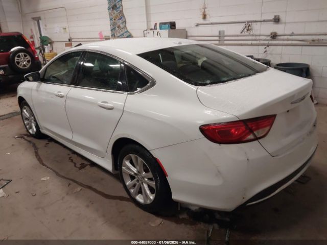 Chrysler 200 Limited Image 3